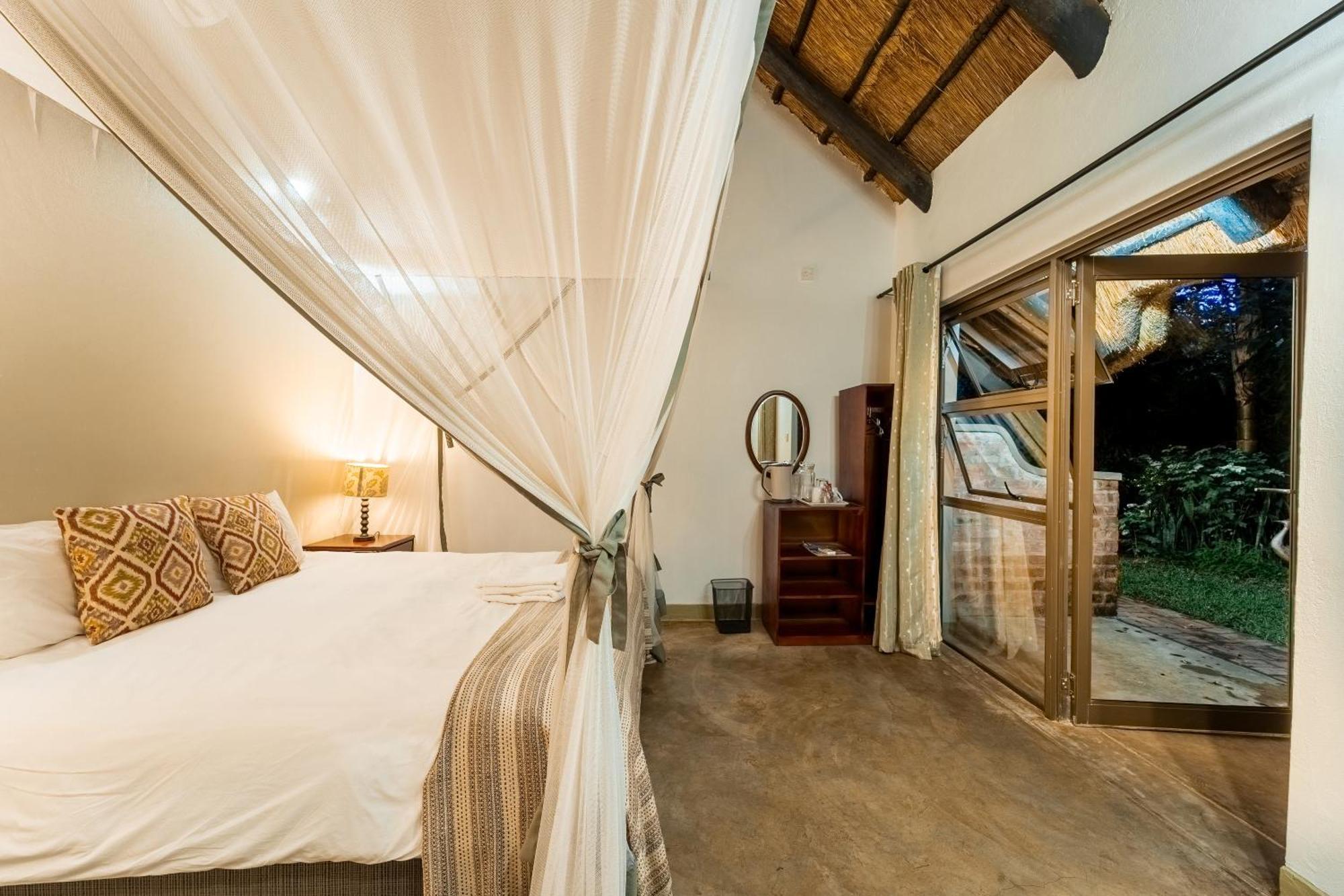 Nguni Lodge Вікторія-Фоллс Екстер'єр фото